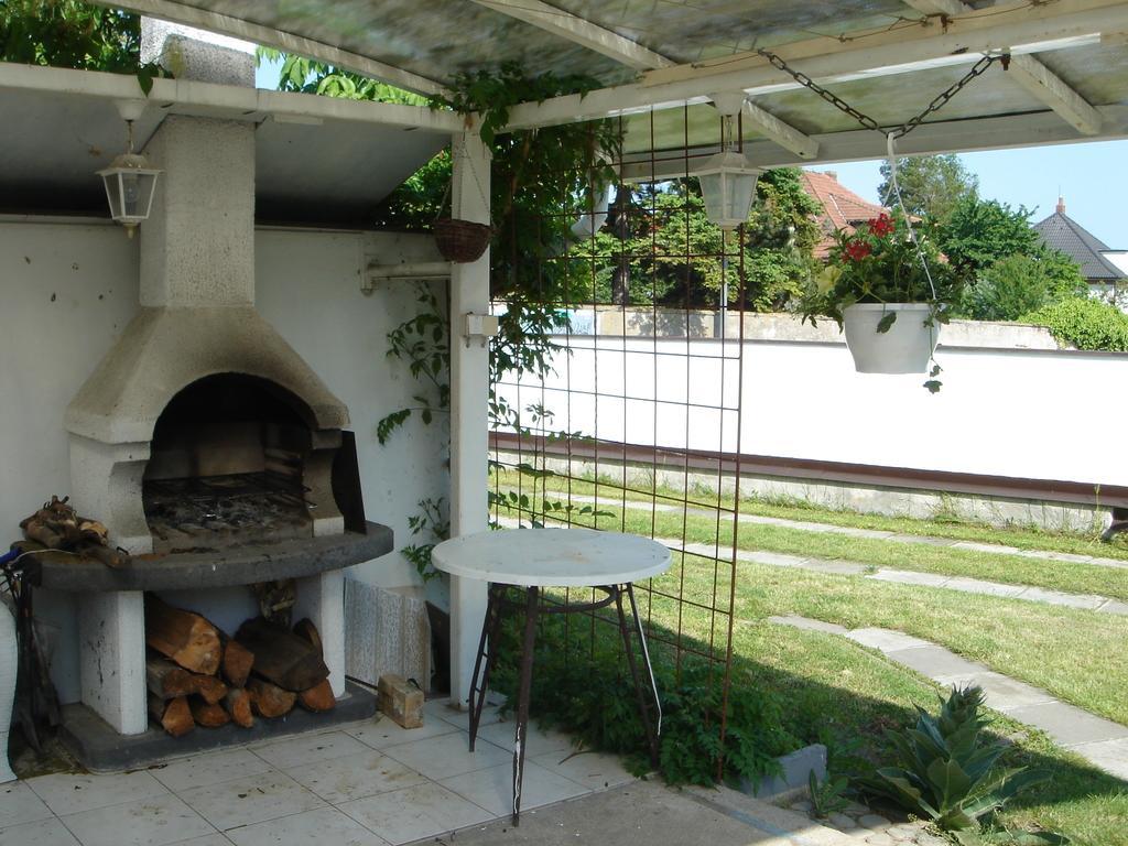 Appartement Dum V Podzamci à Mělník Chambre photo