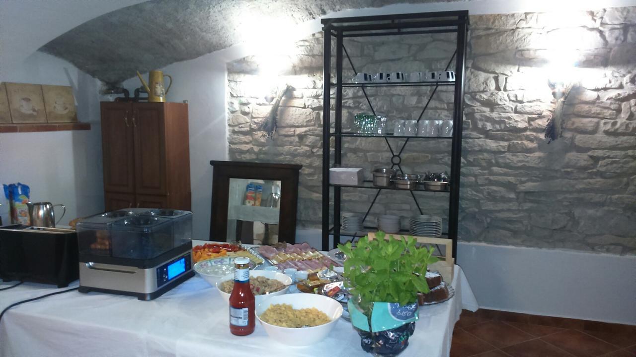 Appartement Dum V Podzamci à Mělník Extérieur photo